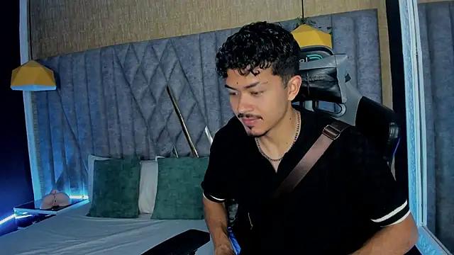 NicolaiKarav online show from March 6, 11:39 am