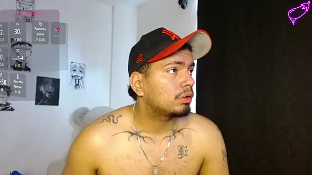 Snapshot of Henry_villa23 chatting on March 10, 2:44 pm Henry villa23 online show from March 10, 2:44 pm