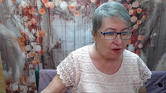 OlgaLuck online show from March 24, 6:18 am