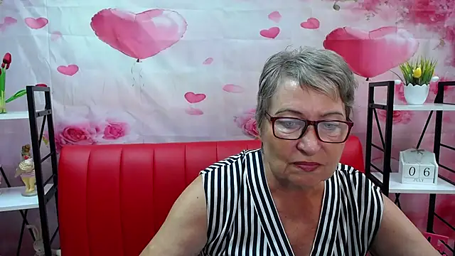 OlgaLuck online show from July 6, 5:15 am