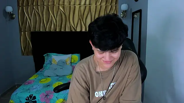 Snapshot of _ian_sweet chatting on November 23, 7:35 pm ian sweet online show from November 23, 7:35 pm