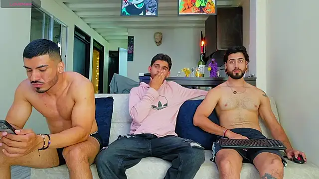 heteros curious online show from December 16, 12:37 am