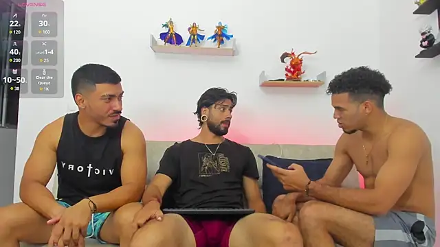 heteros curious online show from April 3, 1:36 am