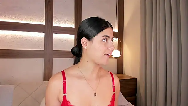 SarhaVega online show from March 31, 1:22 pm