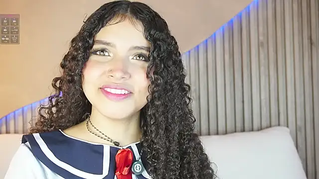 EloiseSweetxx online show from December 22, 1:19 pm