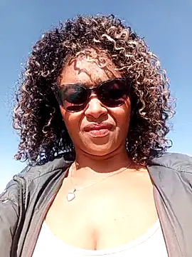 MaayaFonseca online show from December 14, 1:49 pm