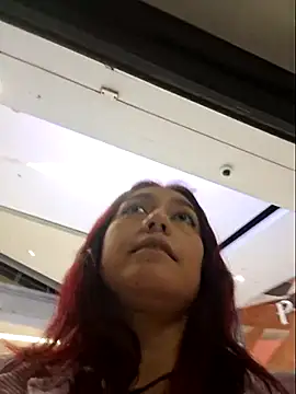 Snapshot of Eveeelyn25 chatting on February 18, 12:28 am Eveeelyn25 online show from February 18, 12:28 am