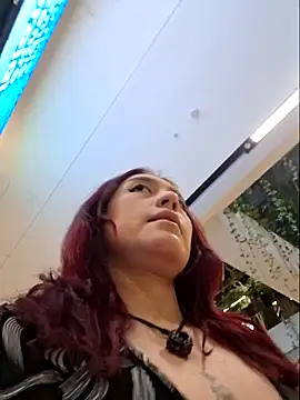 Snapshot of Eveeelyn25 chatting on March 1, 11:07 pm Eveeelyn25 online show from March 1, 11:07 pm