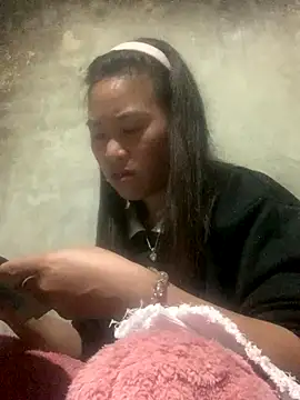 Snapshot of hotel222 chatting on November 22, 1:32 pm hotel222 online show from November 22, 1:32 pm