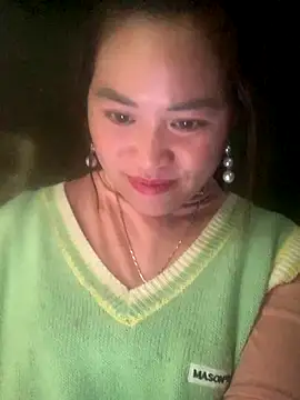 Snapshot of hotel222 chatting on November 23, 4:01 am hotel222 online show from November 23, 4:01 am