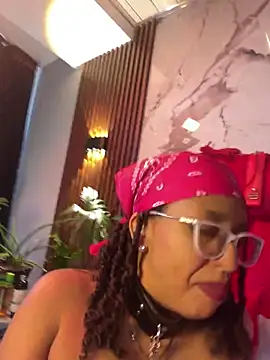 Snapshot of lilith-Y-Asmodeo chatting on January 31, 7:23 pm lilith-Y-Asmodeo online show from January 31, 7:23 pm