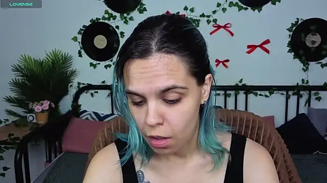 LiraBelle online show from July 3, 3:02 am