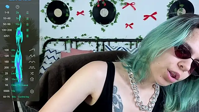 LiraBelle online show from July 20, 3:32 am