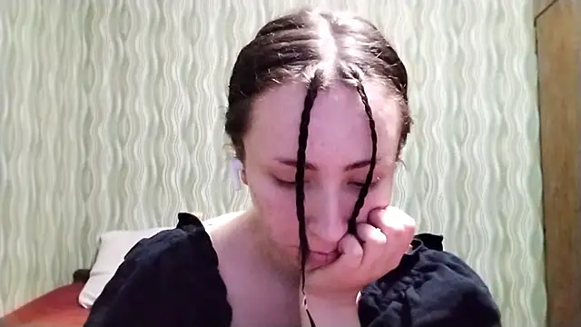 YingBrancanto online show from December 1, 1:27 pm