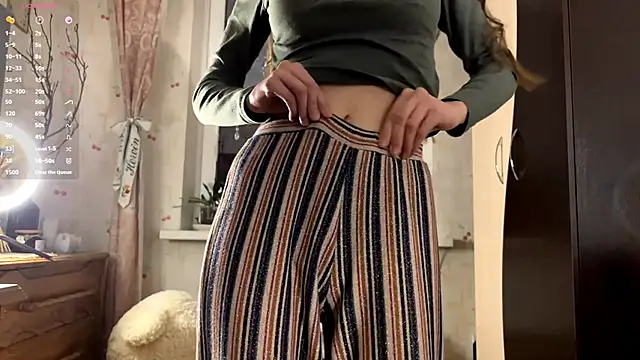 Snapshot of PaulaTisch chatting on January 31, 7:11 pm PaulaTisch online show from January 31, 7:11 pm