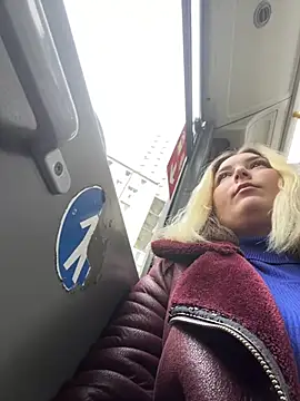 Snapshot of KateBurlesk chatting on February 5, 8:08 am KateBurlesk online show from February 5, 8:08 am