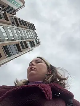 Snapshot of KateBurlesk chatting on February 17, 8:11 am KateBurlesk online show from February 17, 8:11 am