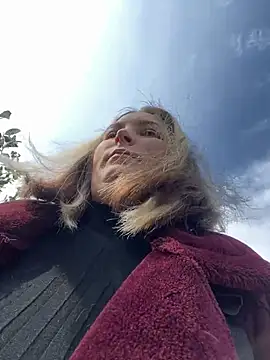 Snapshot of KateBurlesk chatting on March 1, 8:05 am KateBurlesk online show from March 1, 8:05 am