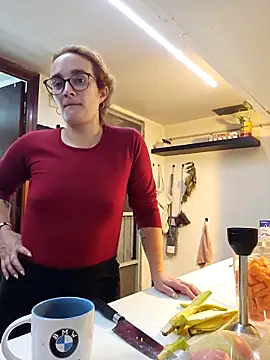 calypsoriot online show from November 30, 11:25 am