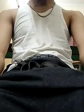 Snapshot of TheVirgin_Guy chatting on November 30, 12:09 pm TheVirgin Guy online show from November 30, 12:09 pm