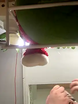 Kitty Bms  online show from December 20, 7:10 pm