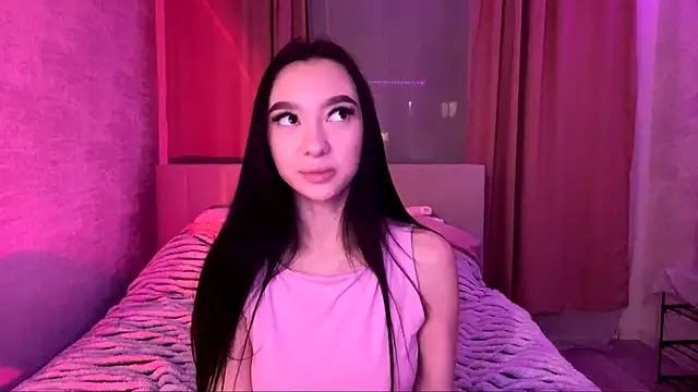 Snapshot of KristaLarmon chatting on November 28, 4:42 pm KristaLarmon online show from November 28, 4:42 pm