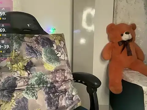 Snapshot of Baby_Devill chatting on February 13, 8:38 pm Baby Devill online show from February 13, 8:38 pm