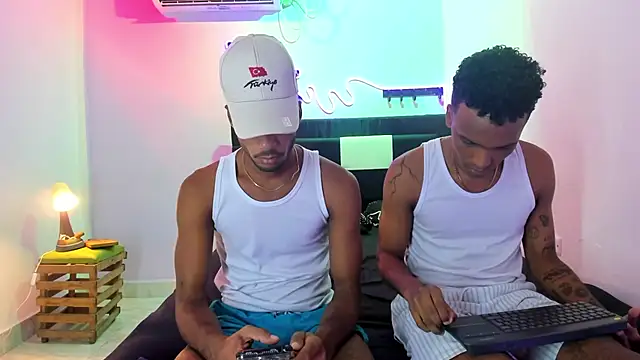 Snapshot of Black_Guys_Pervert_ chatting on November 25, 1:11 pm Black Guys Pervert online show from November 25, 1:11 pm