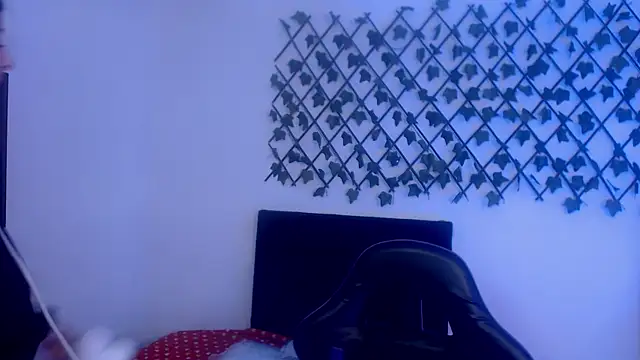 dulcinea77gp online show from February 18, 3:35 am