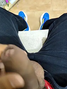 Snapshot of desi_alpha_boy chatting on December 1, 11:37 am desi alpha boy online show from December 1, 11:37 am