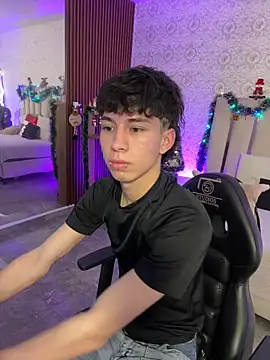 kaelwolf tay online show from December 2, 7:20 pm