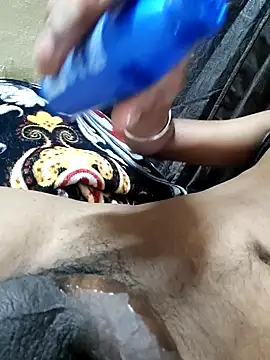 Snapshot of Handsome_09 chatting on November 28, 7:00 am Handsome 09 online show from November 28, 7:00 am