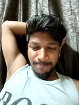 Snapshot of Handsome_09 chatting on December 5, 7:10 pm Handsome 09 online show from December 5, 7:10 pm