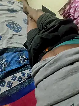 Snapshot of Handsome_09 chatting on December 23, 10:24 am Handsome 09 online show from December 23, 10:24 am