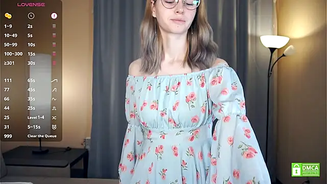 ToyaPletz online show from January 7, 7:05 pm