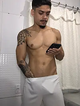 Snapshot of dot_21cm_ chatting on May 28, 5:21 pm dot 21cm online show from May 28, 5:21 pm