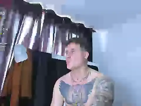 Snapshot of leon_cumming chatting on February 13, 2:46 pm leon cumming online show from February 13, 2:46 pm