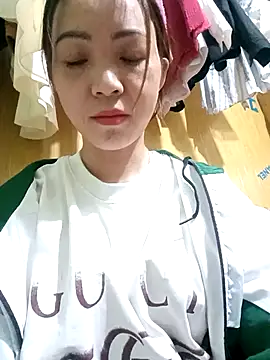 Snapshot of bong-ngo- chatting on November 27, 12:24 am bong-ngo- online show from November 27, 12:24 am