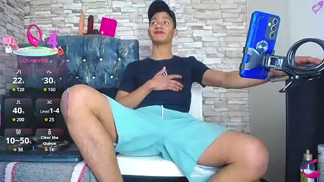 Snapshot of stefanodj chatting on November 25, 4:01 am stefanodj online show from November 25, 4:01 am