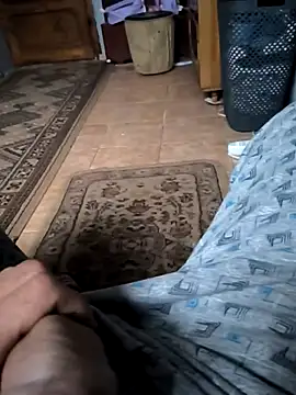 Alexutz21 online show from March 28, 5:07 am