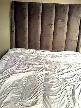 Snapshot of cuddlegiantbear chatting on November 25, 6:24 am cuddlegiantbear online show from November 25, 6:24 am