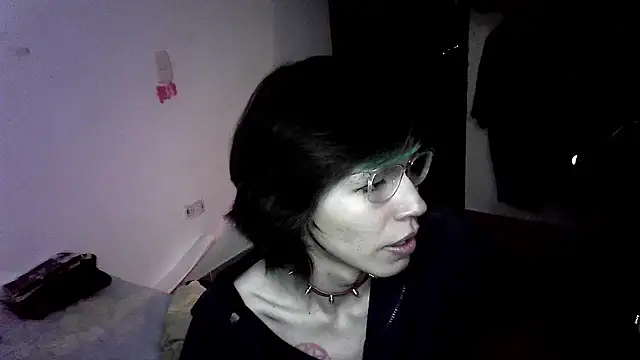 ghooozt69  online show from December 18, 2:50 am