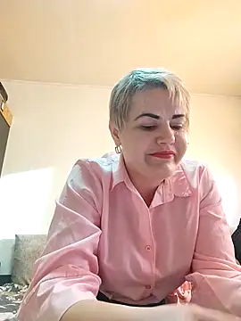 Snapshot of LushLoveee chatting on March 3, 2:45 pm LushLoveee online show from March 3, 2:45 pm