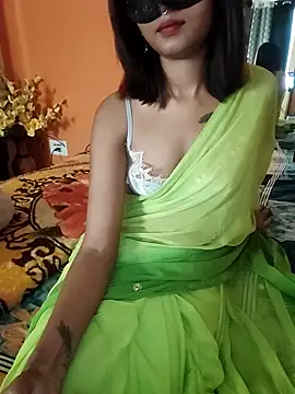 Snapshot of Ammu_Kutty143 chatting on April 28, 11:04 am Ammu Kutty143 online show from April 28, 11:04 am
