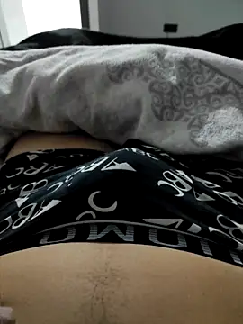 ParejaOcultaXX online show from November 27, 10:34 pm