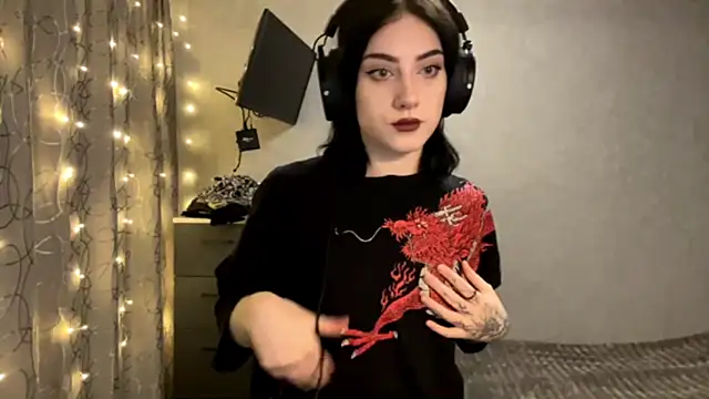 Meowluly online show from January 11, 9:42 pm