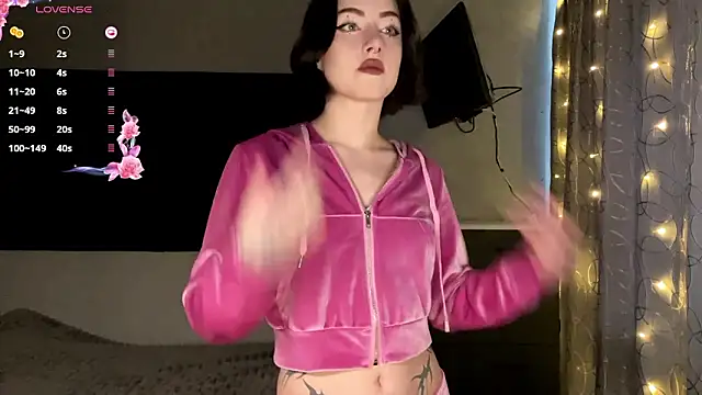 Meowluly online show from February 9, 11:42 pm