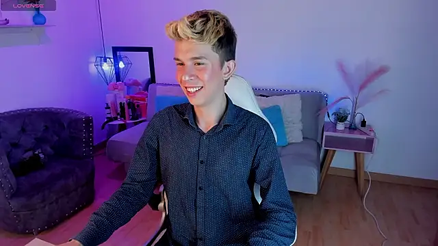 Juaan Diick online show from February 10, 5:17 pm