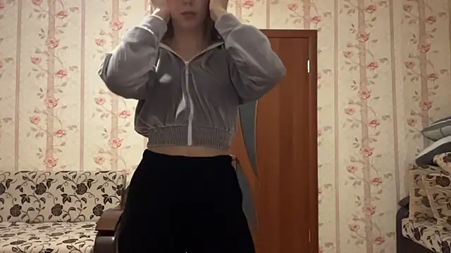 Katebarbie online show from December 14, 2:00 pm