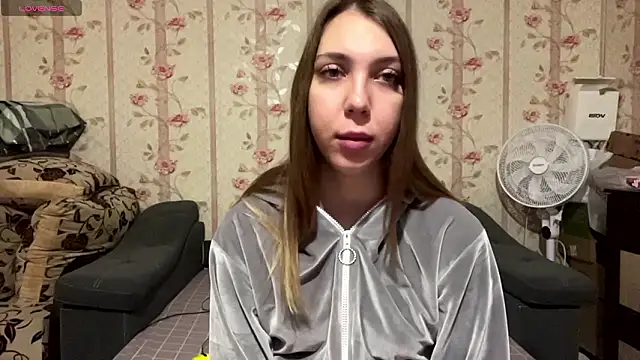 Snapshot of Katebarbie chatting on February 8, 4:21 pm Katebarbie online show from February 8, 4:21 pm